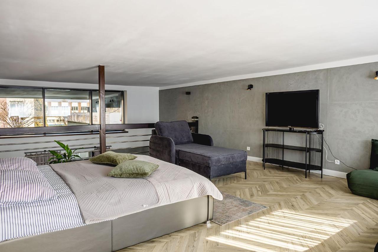 Apartament Dwupoziomowy Venus Częstochowa Exterior foto